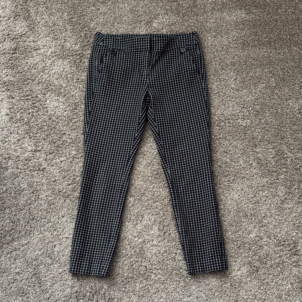 LOFT Women's Black and White Checkered Ankle Pants